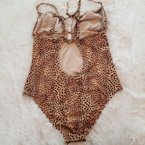 NWOT Women's Tunnel Keyhole One Piece Swim Suit from Shade Shore Animal Print - Picture 7 of 13